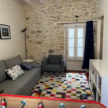 Hébergement de vacances Maison De Ville, Hyper Centre, 8p, 105m2